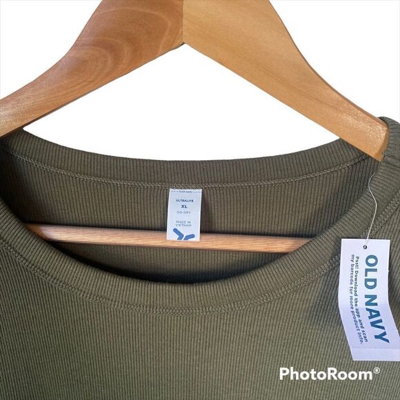 NWT Old navy ultralight go-dry ribbed long sleeve top - Picture 5 of 5